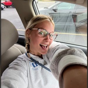 Meet your Posher, Parker